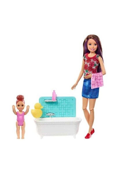 Barbie Bebek Bakicisi Bebegi Minik Bebekler Ve Banyo Aksesuarlari Oyun Seti Fxh06 Fhy97 Fiyati Yorumlari Trendyol
