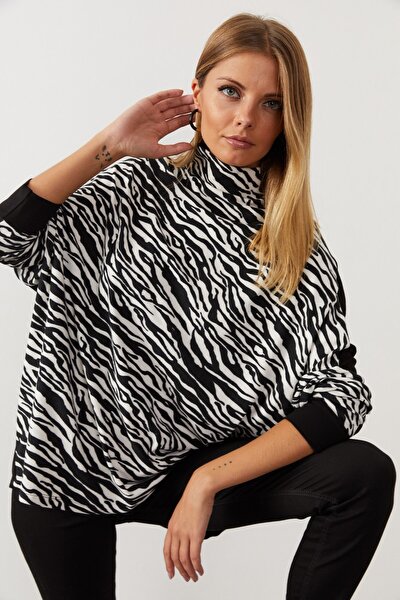 Blouse - Black - Relaxed fit