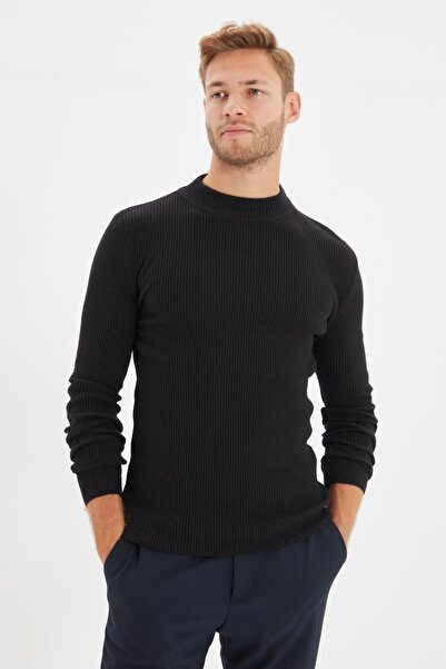 Sweater - Black - Fitted