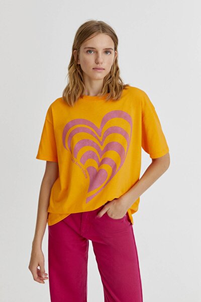 Kalp Grafik Baskılı T-Shirt