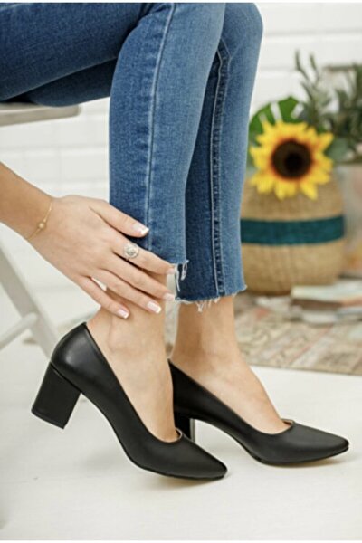 Kadın Siyah Kısa Kalın Topuklu Ayakkabı