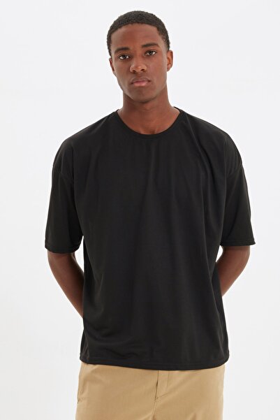 Siyah Basic Erkek Bisiklet Yaka Oversize Kısa Kollu T-Shirt TMNSS21TS0811