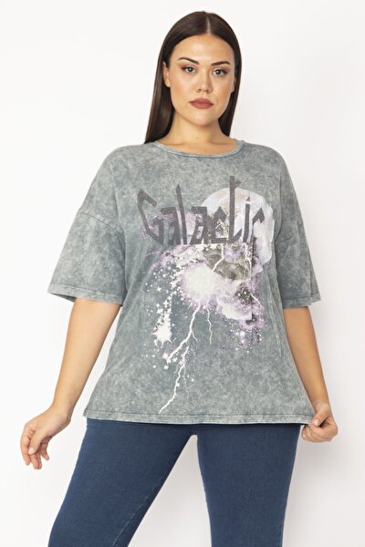 Plus Size T-Shirt - Gray - Fitted