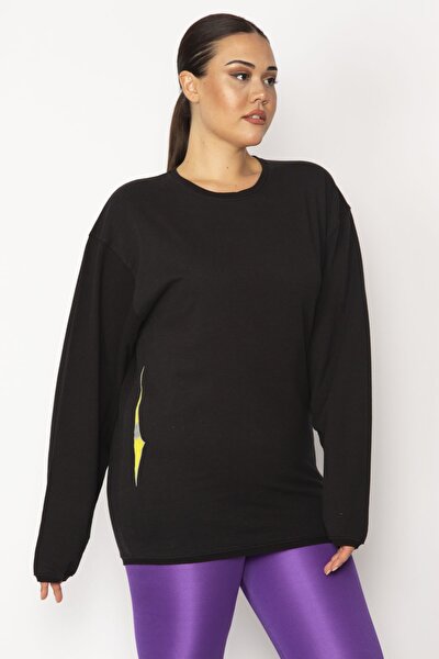 Plus Size Sweatshirt - Black - Relaxed