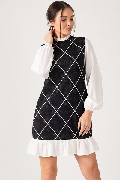 Kleid - Schwarz - Gerüschter Saum