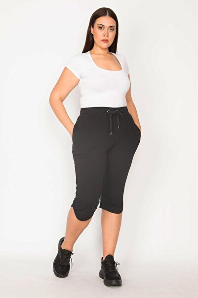 Plus Size Shorts & Bermuda - Black - High Waist