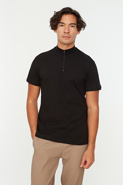 T-Shirt - Black - Regular