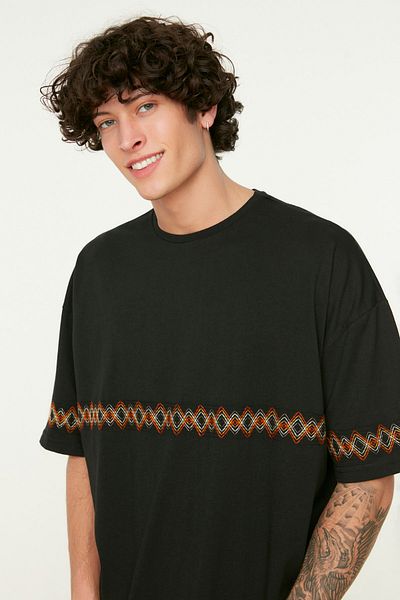 T-Shirt - Black - Oversize