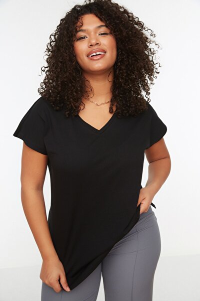 Plus Size T-Shirt - Black - Relaxed