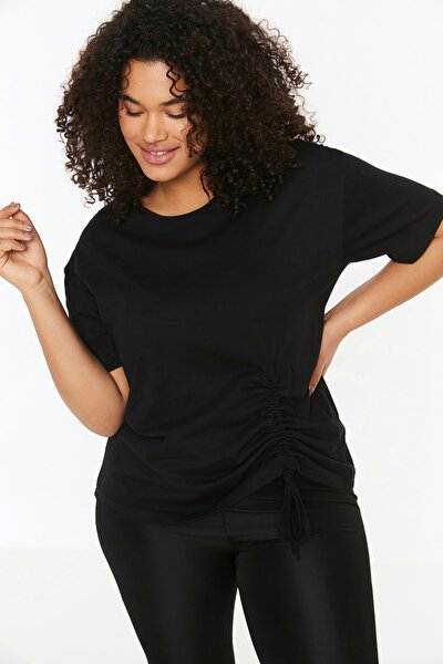 Plus Size T-Shirt - Black - Regular fit