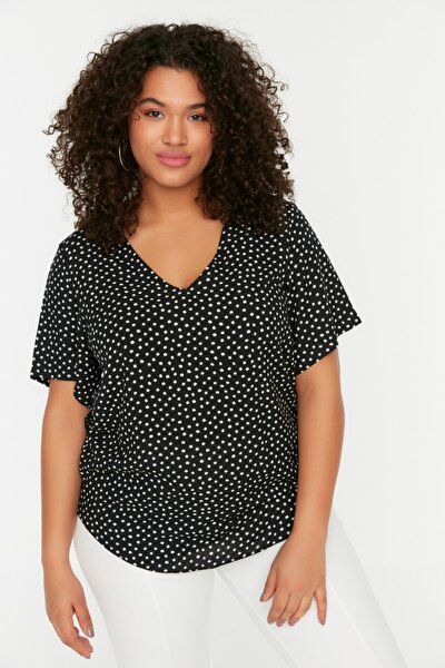 Plus Size Blouse - Black - Relaxed fit