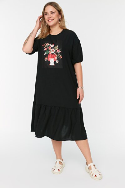 Plus Size Dress - Black - Ruffle hem