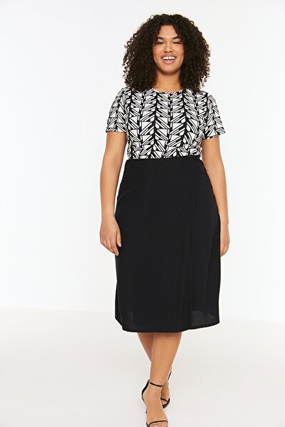Plus Size Skirt - Black - Midi