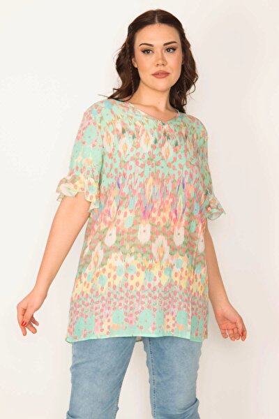 Plus Size Blouse - Green - Relaxed