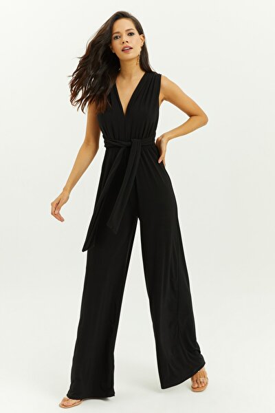 Jumpsuit - Schwarz - Figurbetont