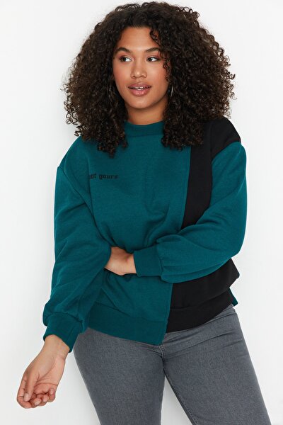 Plus Size Sweatshirt - Green - Regular fit