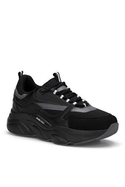 Sneakers - Black - Flat