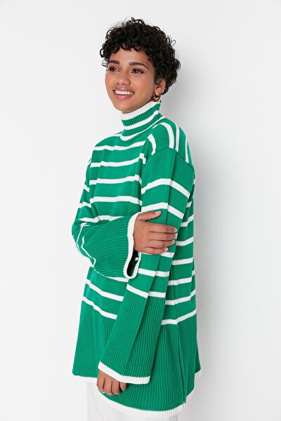Sweater - Green - Regular fit