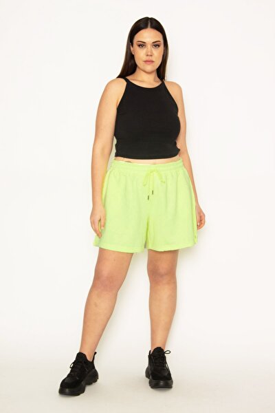 Plus Size Shorts & Bermuda - Yellow - High Waist