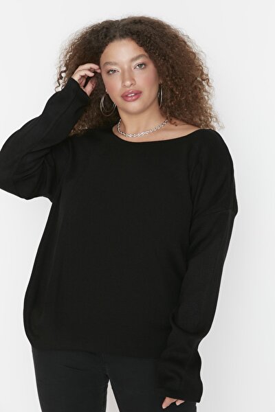 Plus Size Sweater - Black - Regular fit