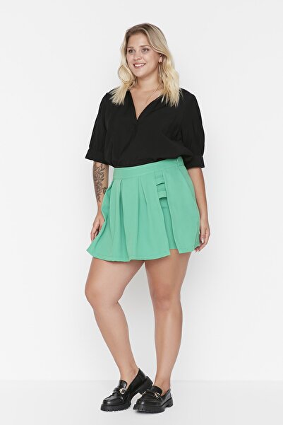 Plus Size Shorts & Bermuda - Green - High Waist