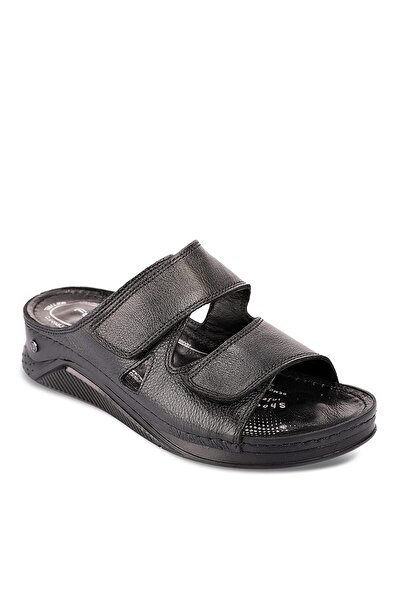 Sandals - Black - Flat