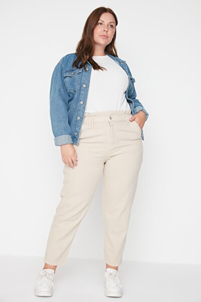Plus Size Jeans - Beige - Mom