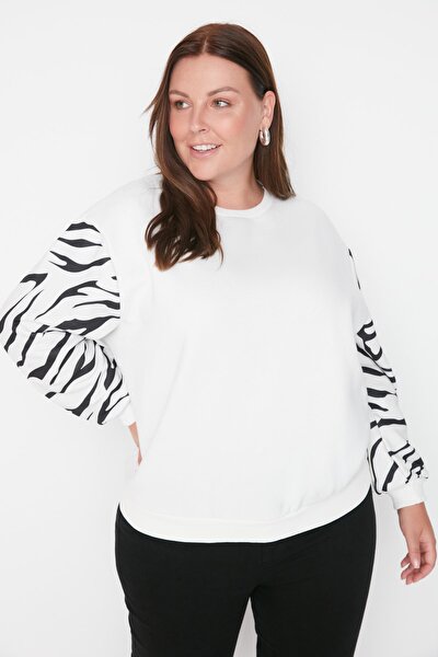 Plus Size Sweatshirt - Ecru - Regular fit