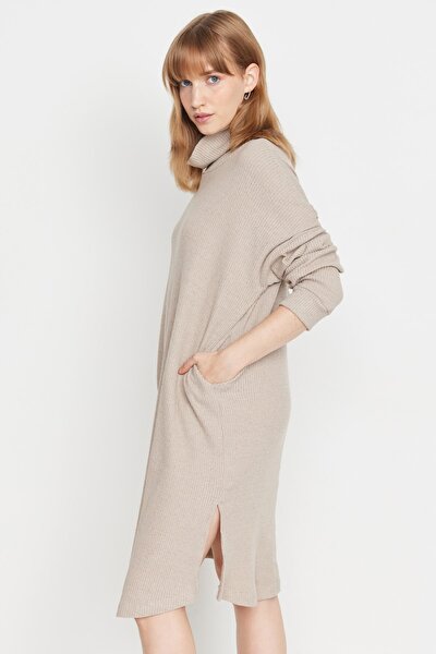 Kleid - Beige - Shift