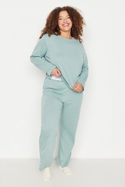 Große Größen in Pyjama-Set - Grün - Unifarben