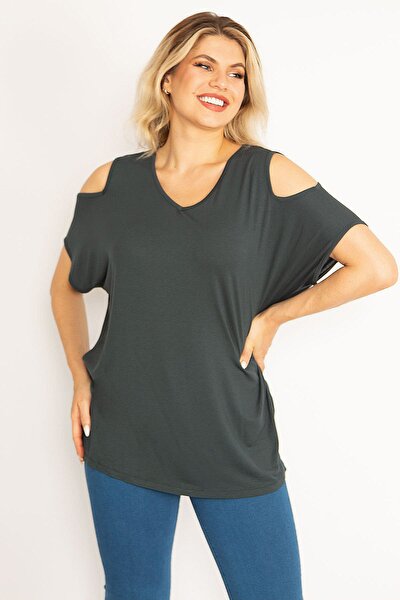 Plus Size Blouse - Green - Relaxed fit