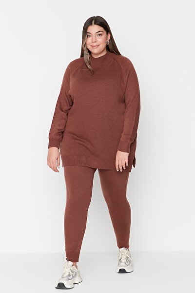 Plus Size Two-Piece Set - Brown - Relaxed fit