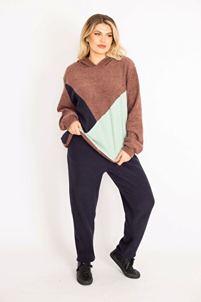 Plus Size Sweatsuit Set - Multi-color - Regular fit