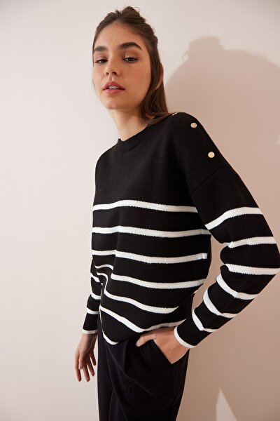 Sweater - Black - Regular fit
