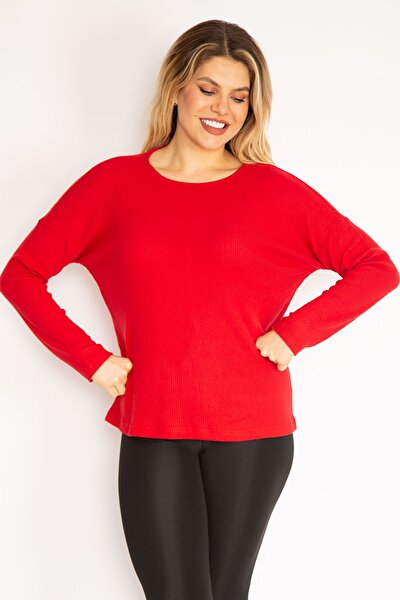 Plus Size Blouse - Red - Relaxed fit