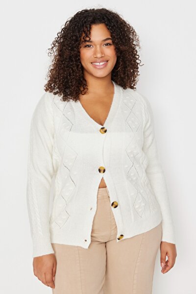 Plus Size Cardigan - White - Relaxed fit