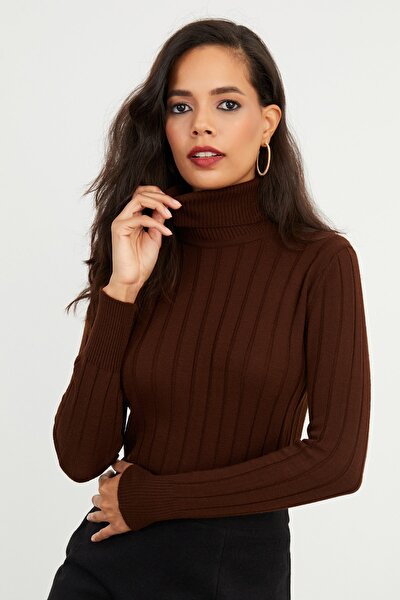 Sweater - Brown - Fitted