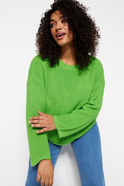 Plus Size Sweater - Green - Relaxed fit