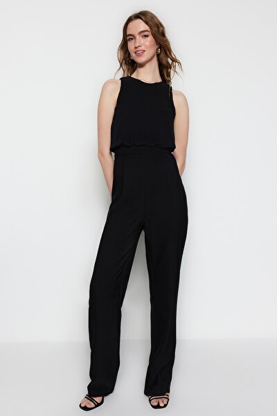 Jumpsuit - Schwarz - Figurbetont