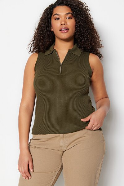 Plus Size Blouse - Green - Fitted