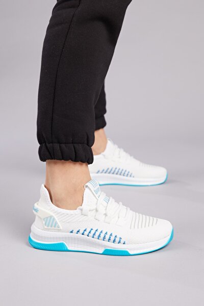 Sneakers - White - Flat