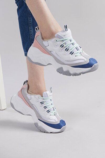 Sneakers - White - Flat