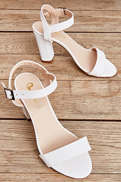 Beyaz Kadın Klasik Topuklu Ayakkabı K05503740009