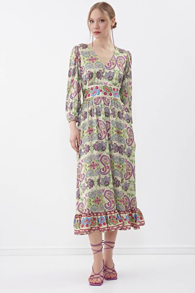 Kleid - Grün - Gerüschter Saum