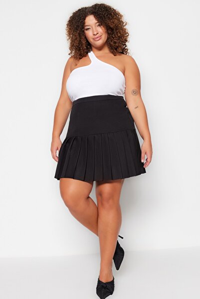 Plus Size Skirt - Black - Mini