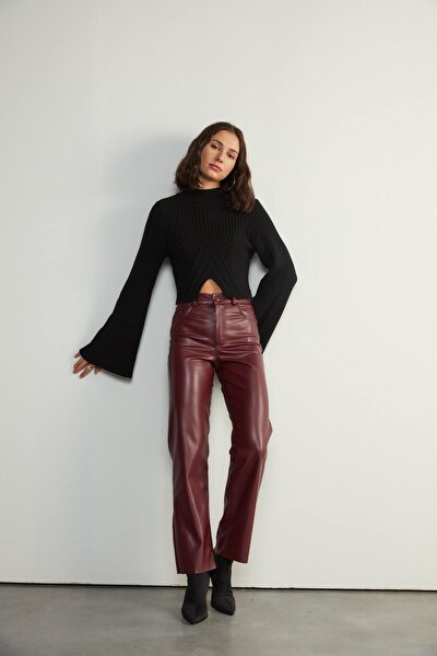 Sweater - Black - Regular fit