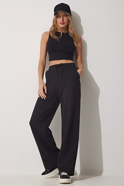 Sweatpants - Black - Relaxed