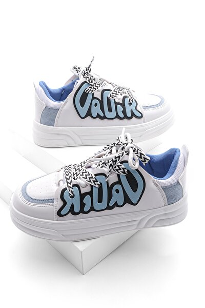 Sneaker - Weiß - Flacher Absatz