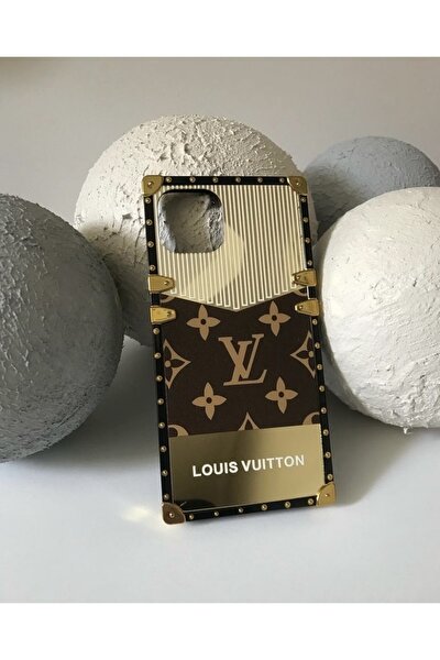 Aksesuar ıphone 14 pro max Uyumlu Louis Vuitton sert plastik Gold