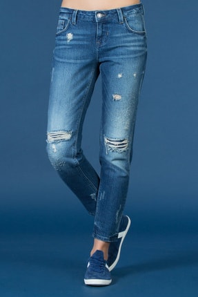 Colin's Kadın 893 Julia Normal Kesim Orta Bel Kısa Paça Mavi Jean CL1024530